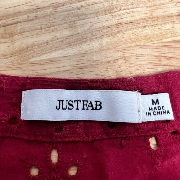 JUSTFAB Short Sleeve V-Neck Cutout Doily Button Up Top Burgundy Cropped Medium - Picture 8 of 8